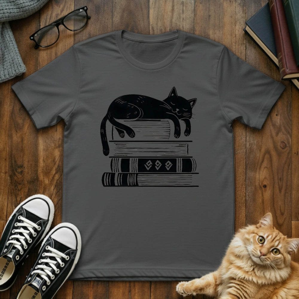 Sleepy Cat Book Lover T-Shirt